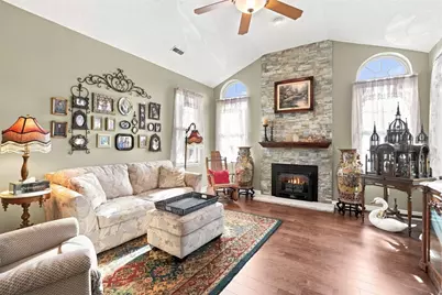 1715 Golf Course Drive, South Strabane, PA 15301 - Photo 5