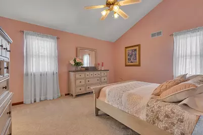 114 Kaye Cir, Brighton Township, PA 15009 - Photo 19