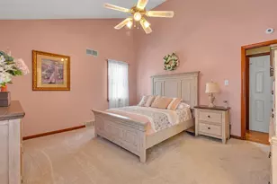 114 Kaye Cir, Brighton Township, PA 15009 - Photo 19