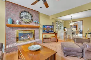 114 Kaye Cir, Brighton Township, PA 15009 - Photo 5
