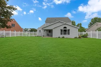 114 Kaye Cir, Brighton Township, PA 15009 - Photo 39