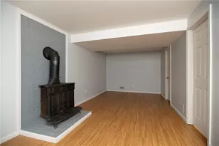 5707 Broad St, South Park, PA 15129 - Photo 25