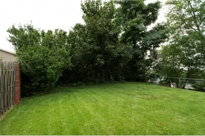 5707 Broad St, South Park, PA 15129 - Photo 39
