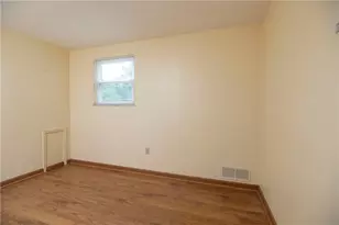 5707 Broad St, South Park, PA 15129 - Photo 13