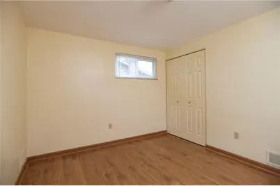 5707 Broad St, South Park, PA 15129 - Photo 15
