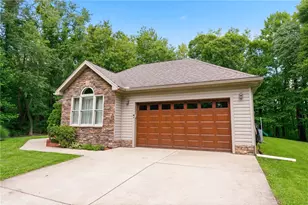157 Reservoir Hill Rd, South Union Township, PA 15401 - Photo 5