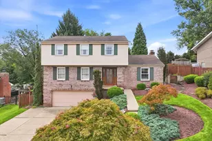 3623 Ashland Dr, Bethel Park, PA 15102 - Photo 1
