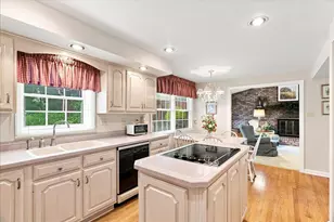 3623 Ashland Dr, Bethel Park, PA 15102 - Photo 9