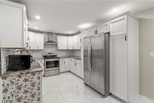 123 Arla Dr, Scott Township, PA 15220 - Photo 13