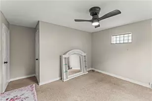 123 Arla Dr, Scott Township, PA 15220 - Photo 19