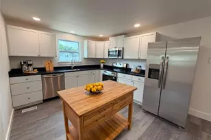 31 E Hallam Ave, Washington, PA 15301 - Photo 3