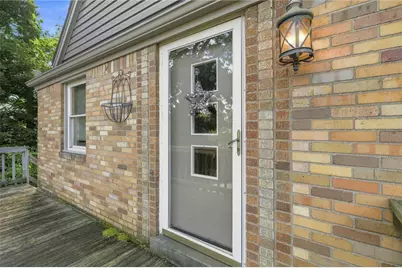 2740 Steiner St, Pittsburgh, PA 15227 - Photo 5