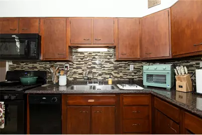 411 Hampton Ave, Pittsburgh, PA 15221 - Photo 7