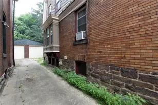 411 Hampton Ave, Pittsburgh, PA 15221 - Photo 41