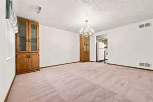 2850 Edgecliff Rd, Lower Burrell, PA 15068 - Photo 9