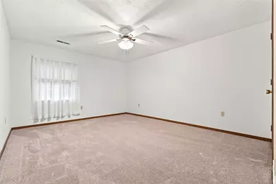 2850 Edgecliff Road #35, Lower Burrell, PA 15068 - Photo 17