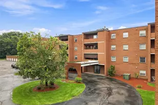 2850 Edgecliff Rd, Lower Burrell, PA 15068 - Photo 1