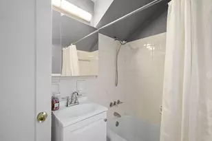 225 Cambridge Rd, Bethel Park, PA 15102 - Photo 21