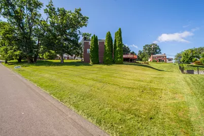 225 Cambridge Road, Bethel Park, PA 15102 - Photo 27