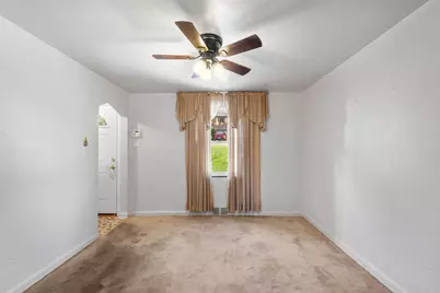 225 Cambridge Road, Bethel Park, PA 15102 - Photo 5