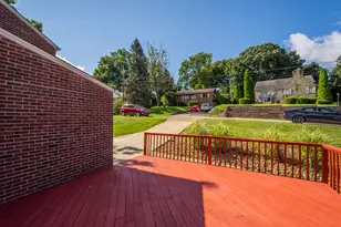 225 Cambridge Rd, Bethel Park, PA 15102 - Photo 23