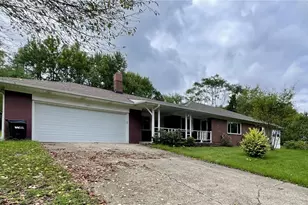 127 Blue Jay Way, Center Township, PA 15061 - Photo 1