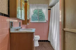 127 Blue Jay Way, Center Township, PA 15061 - Photo 25