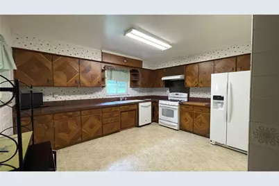 127 Blue Jay Way, Center Township, PA 15061 - Photo 7