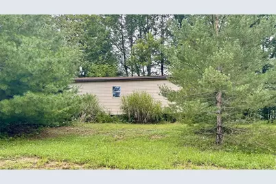 127 Blue Jay Way, Center Township, PA 15061 - Photo 31