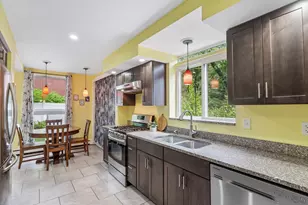 2301 Marbury Rd, Pittsburgh, PA 15221 - Photo 11