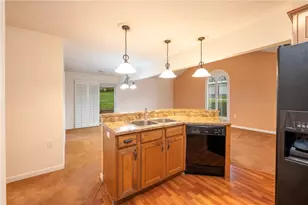 1525 Timothy Dr, Derry Township, PA 15650 - Photo 9