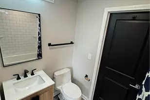 847 Blossom Wy, Pittsburgh, PA 15212 - Photo 13
