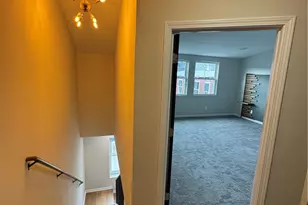 847 Blossom Wy, Pittsburgh, PA 15212 - Photo 11