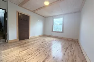 118 W Adams Ave, Vandergrift, PA 15690 - Photo 17