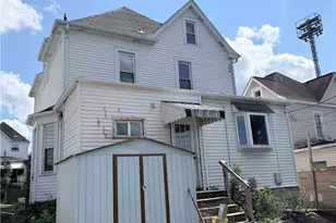 118 W Adams Ave, Vandergrift, PA 15690 - Photo 25