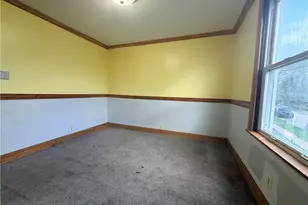 118 W Adams Ave, Vandergrift, PA 15690 - Photo 19