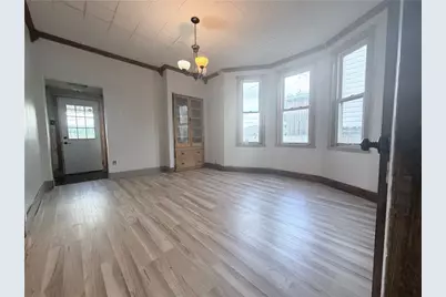 118 W Adams Ave, Vandergrift, PA 15690 - Photo 5