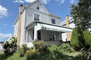 118 W Adams Ave, Vandergrift, PA 15690 - Photo 1