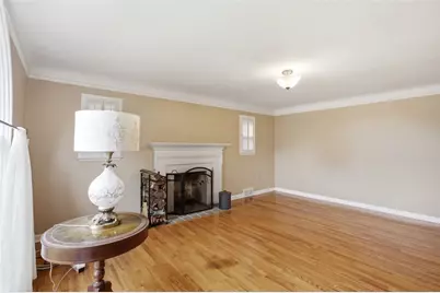1918 Shaler Drive, Pittsburgh, PA 15116 - Photo 5