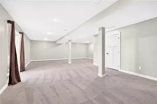 1057 Wedgewood Dr, Penn Twp, PA 15644 - Photo 37