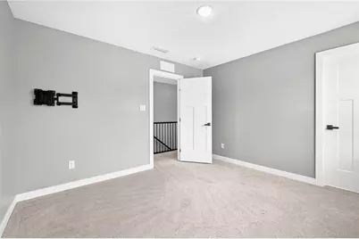 1057 Wedgewood Dr, Penn Twp, PA 15644 - Photo 23