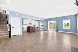 1057 Wedgewood Dr, Penn Twp, PA 15644 - Photo 7