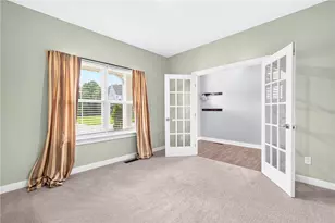 1057 Wedgewood Dr, Penn Twp, PA 15644 - Photo 5
