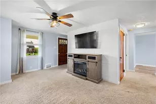 193 Woodhall Dr, Pittsburgh, PA 15236 - Photo 3