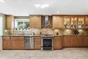 2354 Saddle Dr, Hampton, PA 15101 - Photo 9