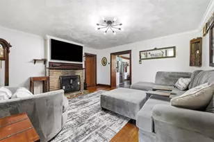 2976 Henderson Rd, Mount Pleasant, PA 15301 - Photo 15