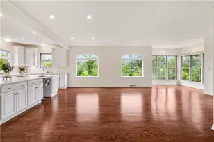 1710 S Shore Ct, Pittsburgh, PA 15203 - Photo 5