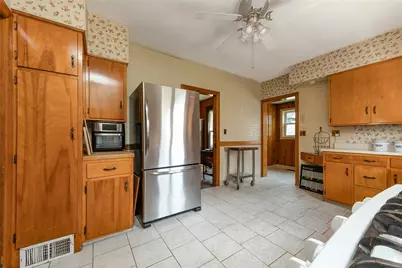 516 Stewart Ave, Grove City Boro, PA 16127 - Photo 13