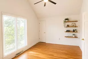 125 Gatehouse Dr, Coraopolis, PA 15108 - Photo 7