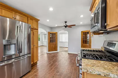 4413 E Brightview Avenue, Pittsburgh, PA 15227 - Photo 15